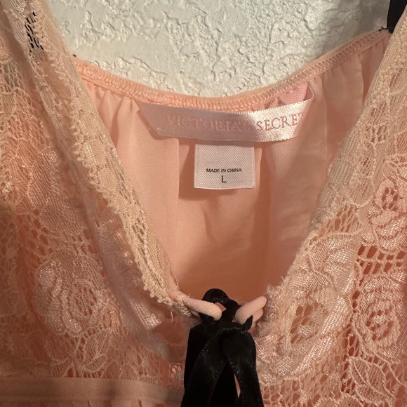 VICTORIA'S SECRET PEACH PINK BABYDOLL LACE NIGHTIE - Picture 2 of 6